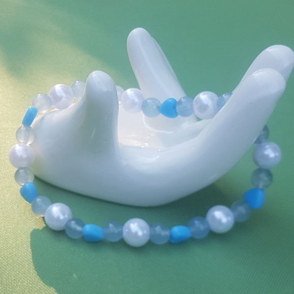 ๐ Blue Jade Pearl Love Bracelet - Picture 7 of 7